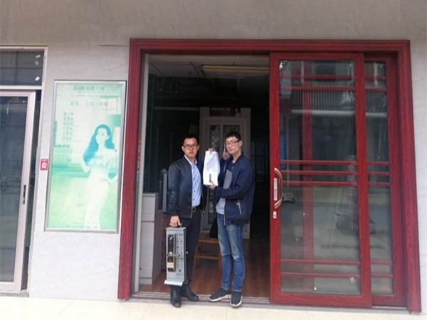 回鄉創業，不負青春：恭喜黃先生簽約皇迪長沙經銷商